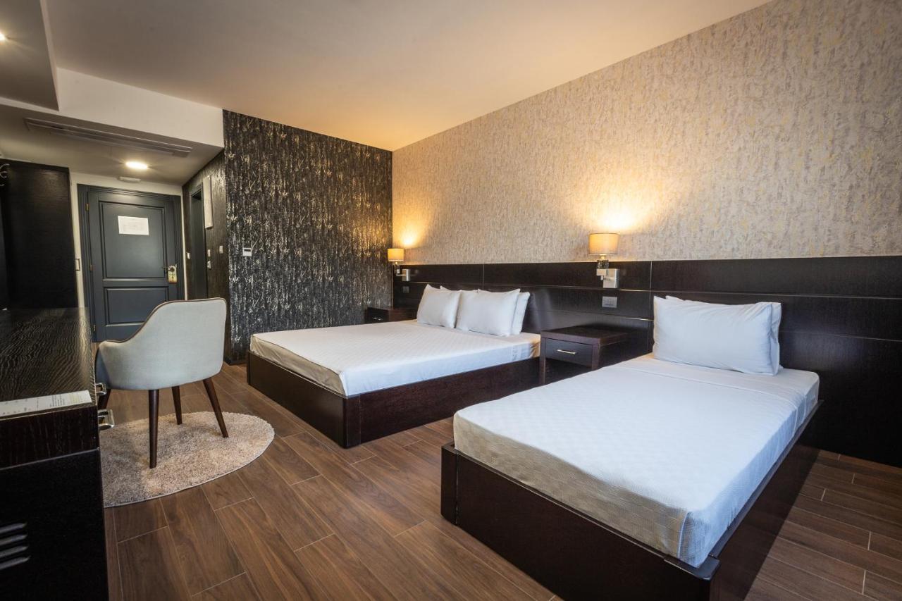Hotel Sky Gevgelija Exterior foto A room at the hotel