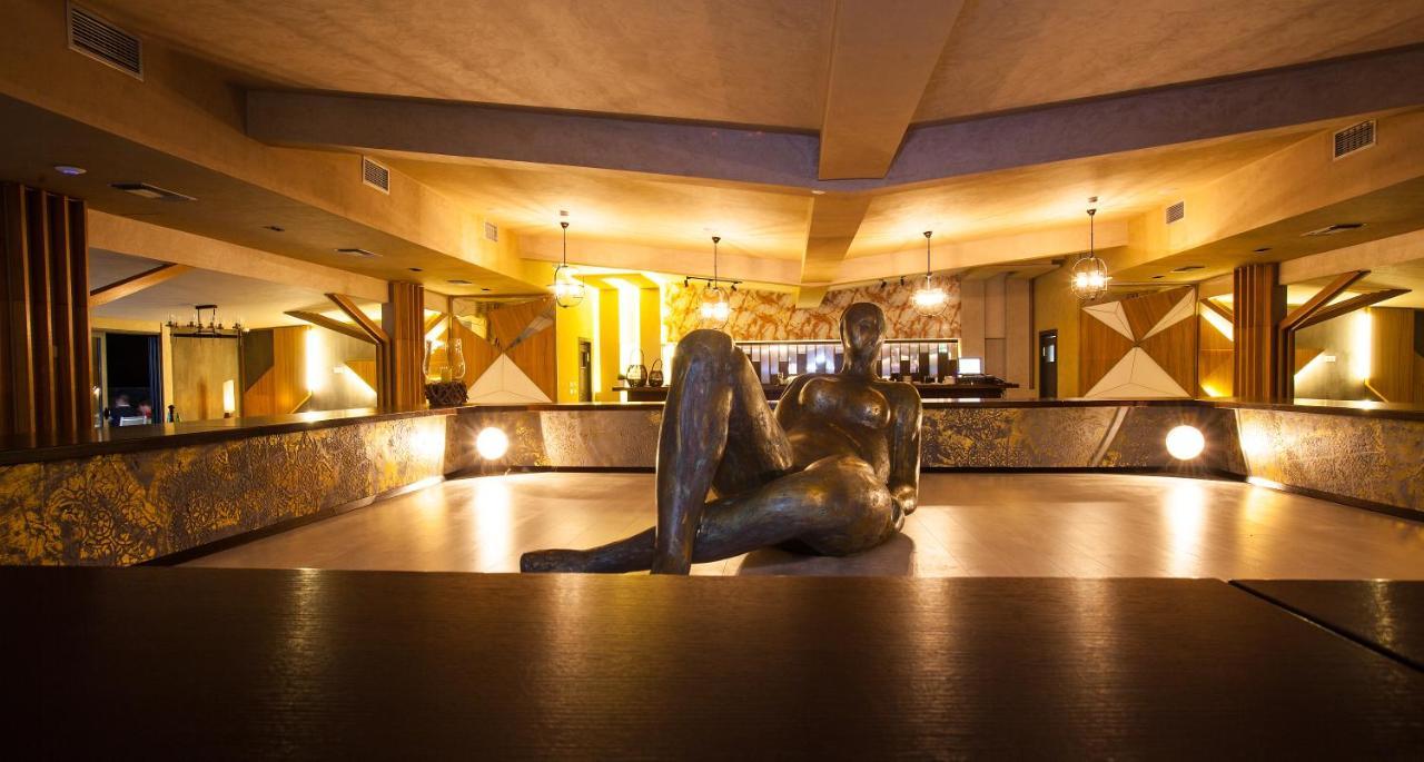 Hotel Sky Gevgelija Exterior foto The interior of the hotel