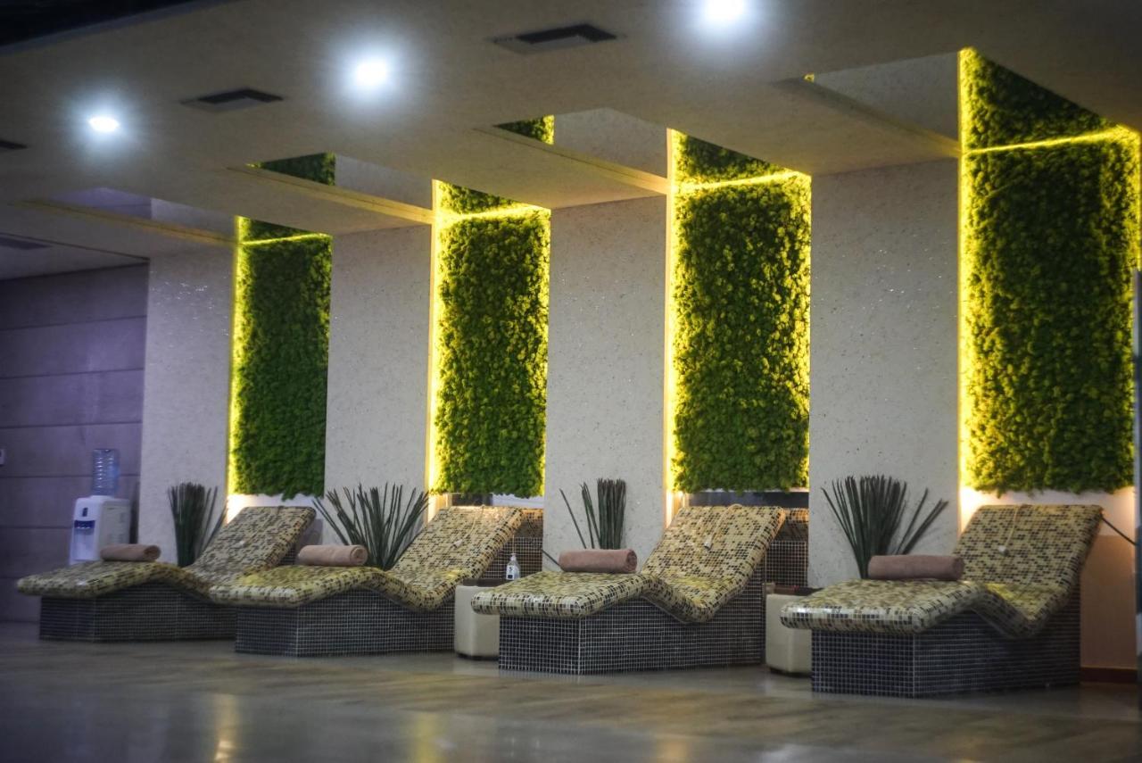 Hotel Sky Gevgelija Exterior foto The interior of the spa